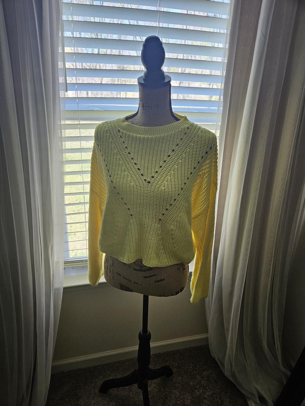 Women’s Yellow Knit Pullover Sweater